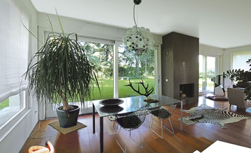 SA91 - Aluminium and wood sliding window by Capoferri Serramenti - view 3